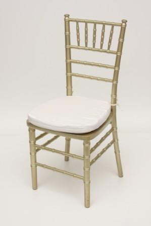 cadeira tiffany dourada madeira  Ipiranga